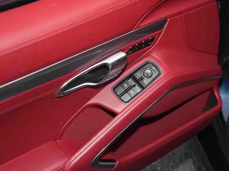Porsche 718 Cayman 2020 2.0T — миниатюра 11