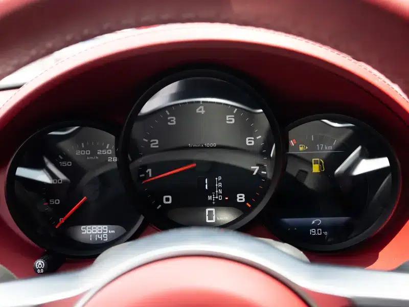 Porsche 718 Cayman 2020 2.0T — миниатюра 13