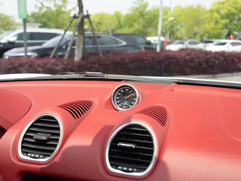 Porsche 718 Cayman 2020 2.0T — миниатюра 9