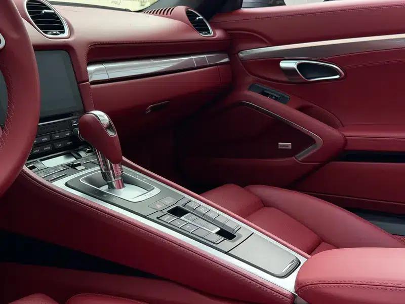 2020 Porsche 718 Boxster 2.0T — миниатюра 9
