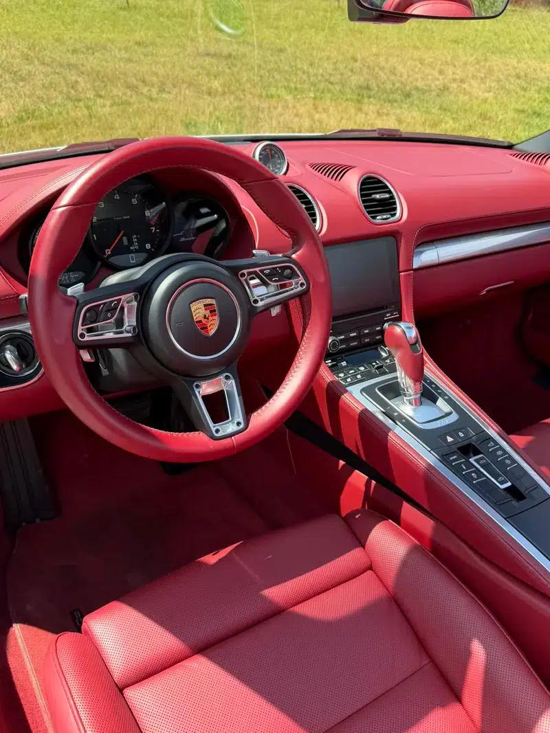 2020 Porsche 718 Boxster 2.0T — миниатюра 23