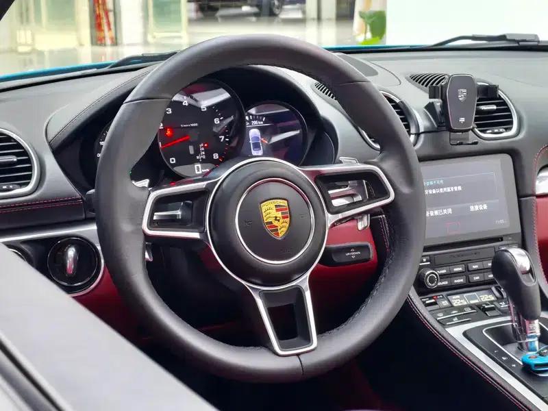 2018 Porsche 718 Boxster 2.0T — миниатюра 8