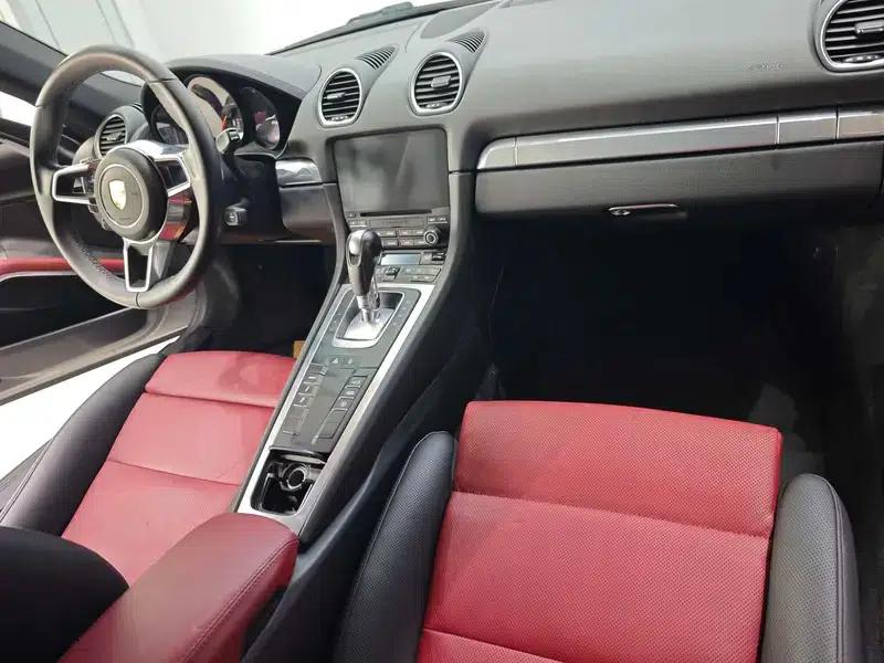 Porsche 718 Cayman 2018 2.0T — миниатюра 13