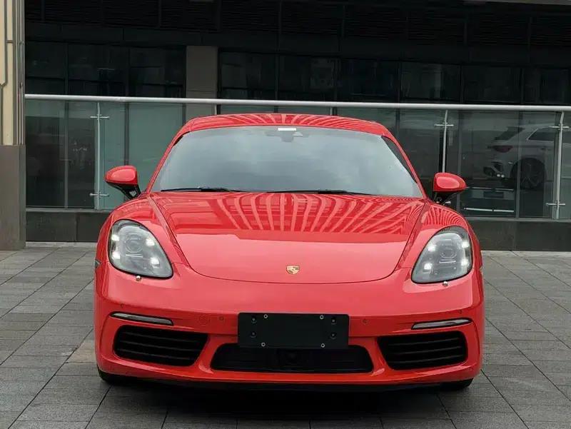 Porsche 718 Cayman 2018 2.0T — миниатюра 2