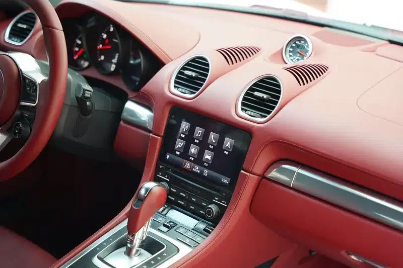 Porsche 718 Cayman 2023 2.0T — миниатюра 12