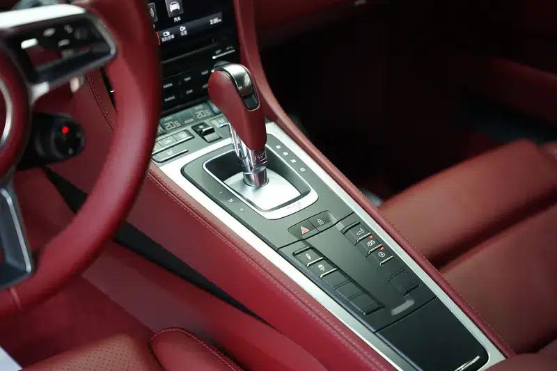 Porsche 718 Cayman 2023 2.0T — миниатюра 14