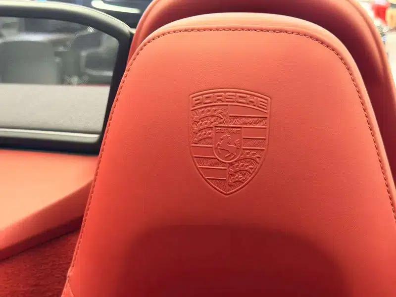 2025 Porsche 718 2.0T Automatic Rear-Wheel Drive 2-Seater Factory Custom Edition — миниатюра 10