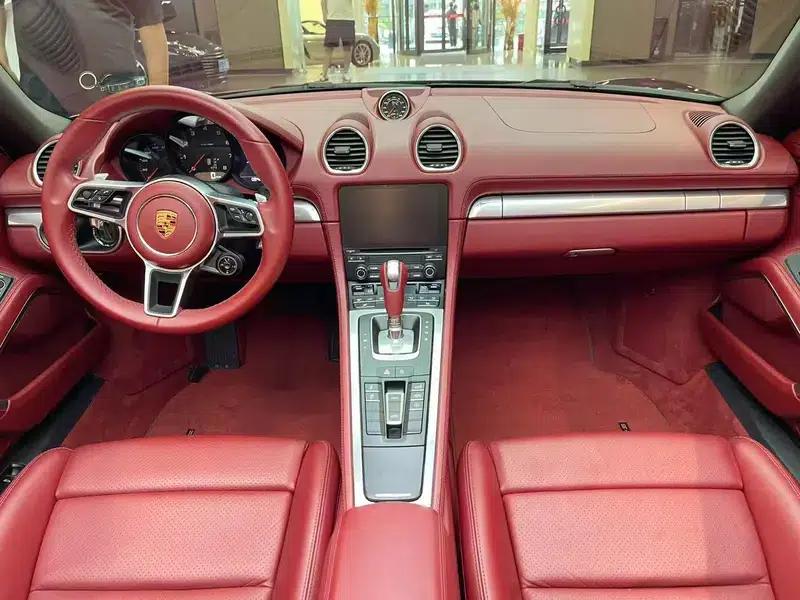2020 Porsche 718 Boxster 2.0T — миниатюра 11