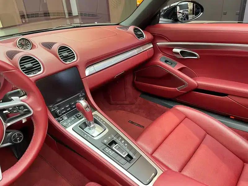 2020 Porsche 718 Boxster 2.0T — миниатюра 7