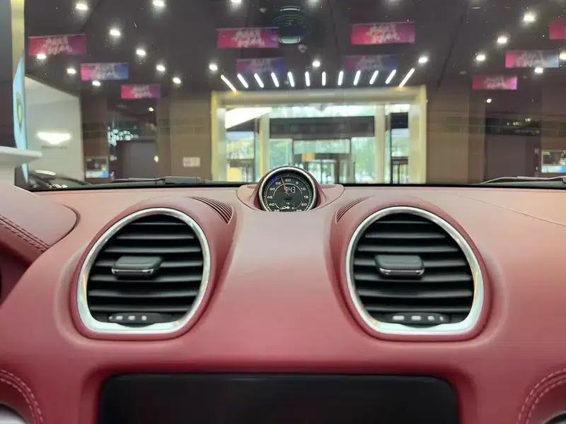 2020 Porsche 718 Boxster 2.0T — миниатюра 9