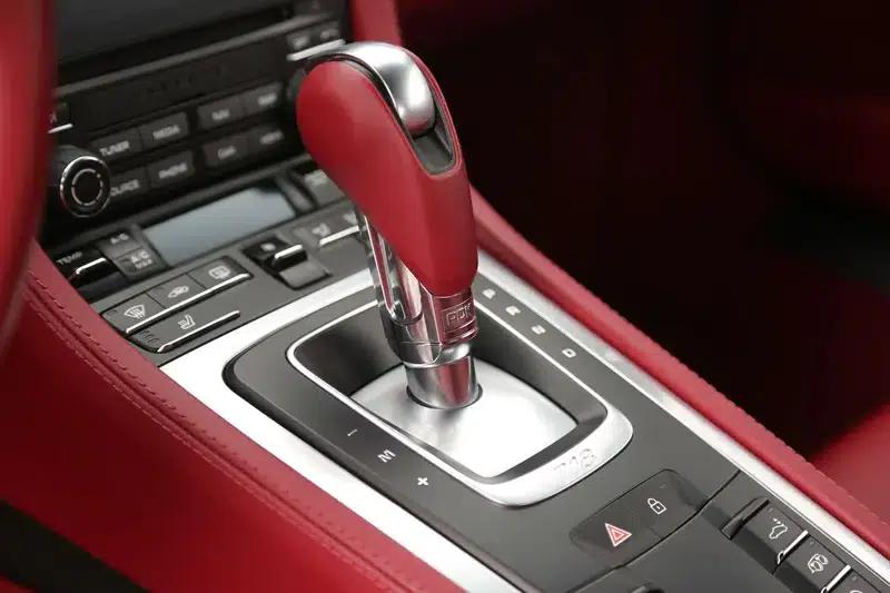 Porsche 718 2022 2.0T Automatic Rear-Wheel Drive 2-Seater — миниатюра 14