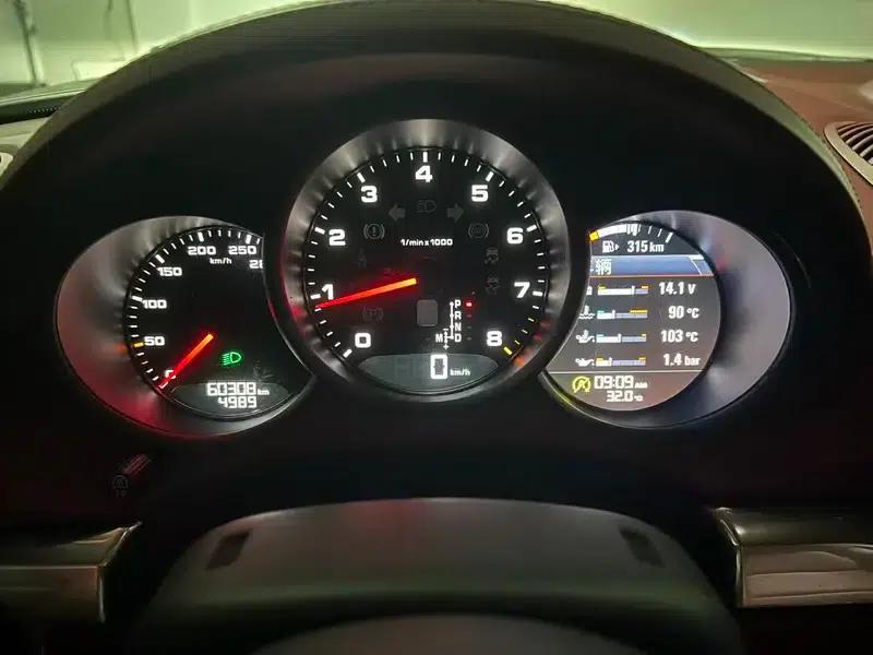 Porsche 718 Cayman 2018 2.0T — миниатюра 7