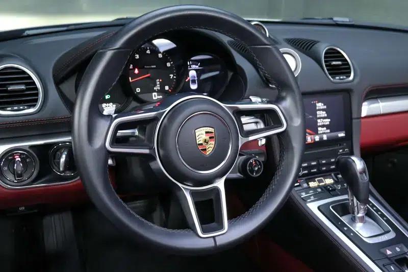 2022 Porsche 718 Boxster 2.0T — миниатюра 14