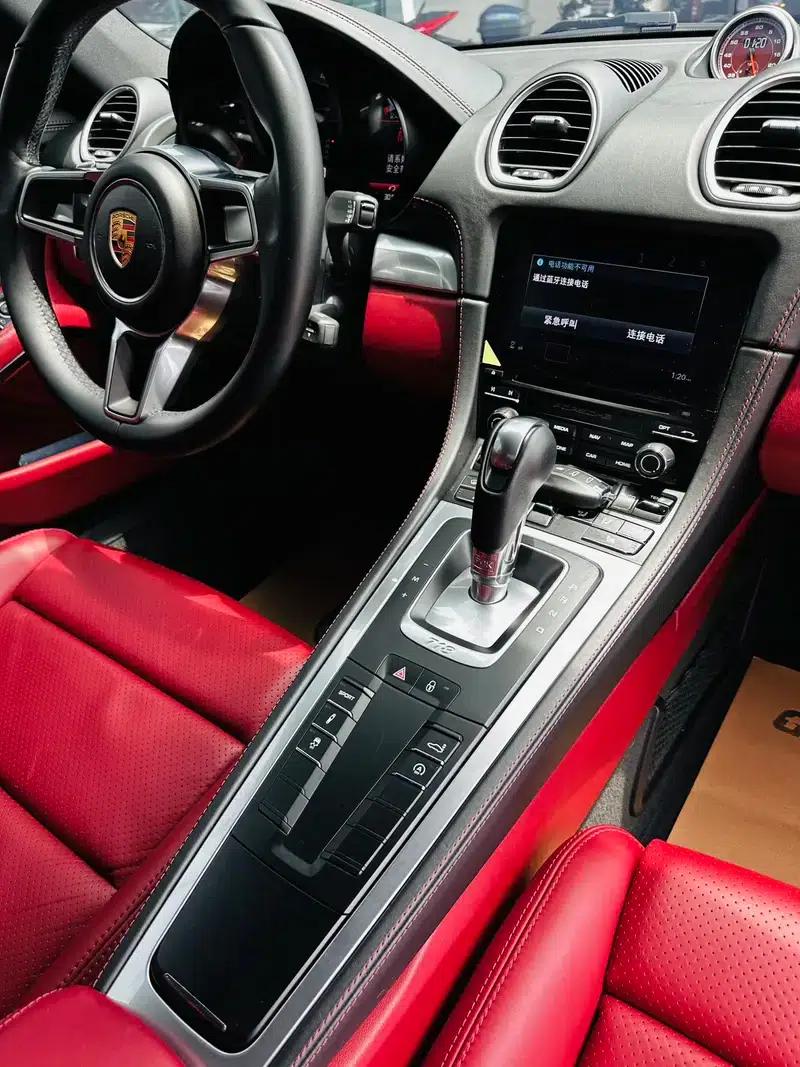 Porsche 718 Cayman 2018 2.0T — миниатюра 9