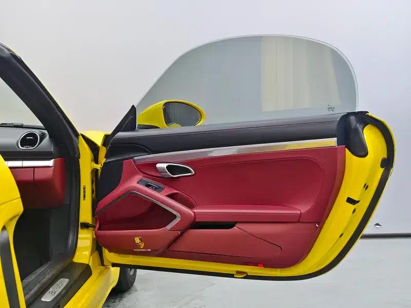 2022 Porsche 718 Boxster 2.0T — миниатюра 17