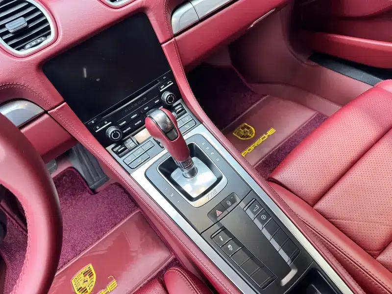 Porsche 718 Cayman 2018 2.0T — миниатюра 13