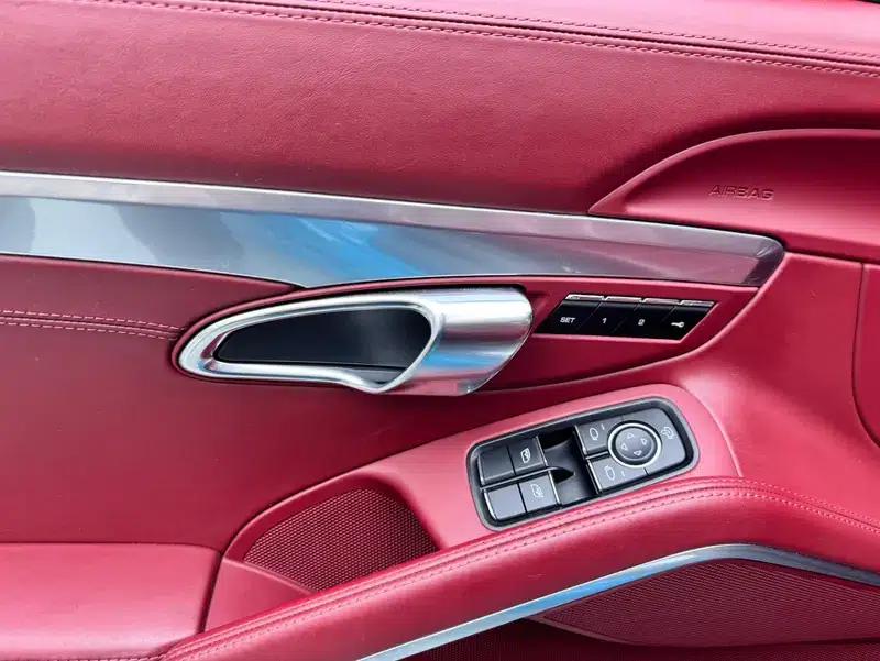 2018 Porsche 718 Boxster 2.0T — миниатюра 16
