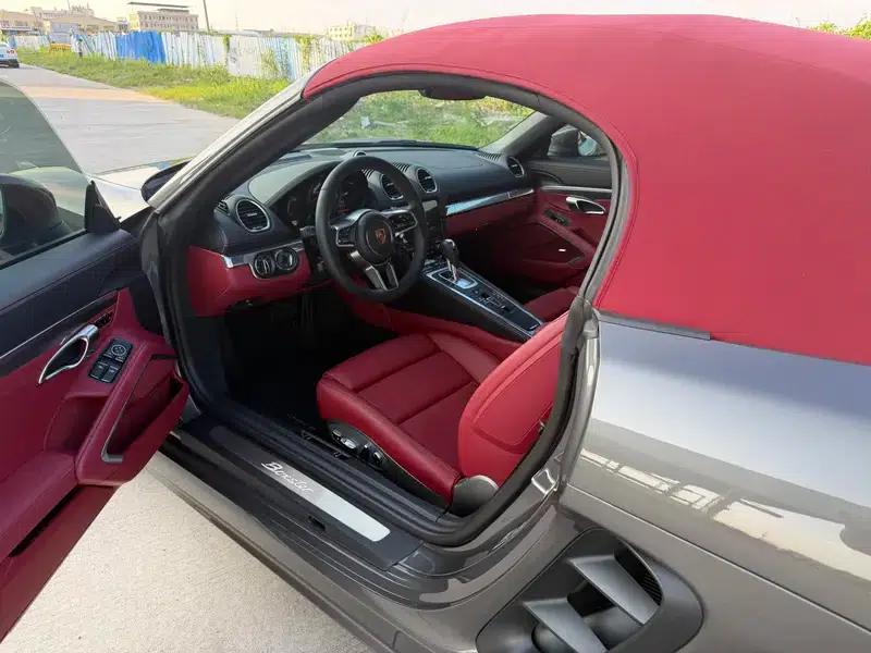 2024 Porsche 718 2.0T Automatic Rear-Wheel Drive 2-Seater Factory Custom Edition — миниатюра 16