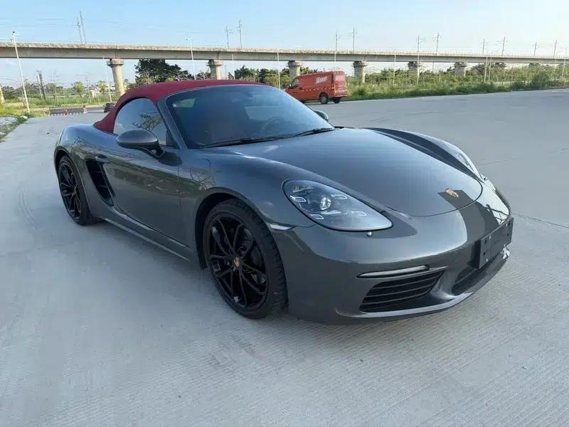 2024 Porsche 718 2.0T Automatic Rear-Wheel Drive 2-Seater Factory Custom Edition — миниатюра 3
