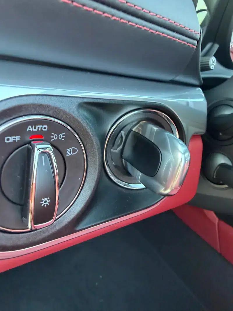 2024 Porsche 718 2.0T Automatic Rear-Wheel Drive 2-Seater Factory Custom Edition — миниатюра 4