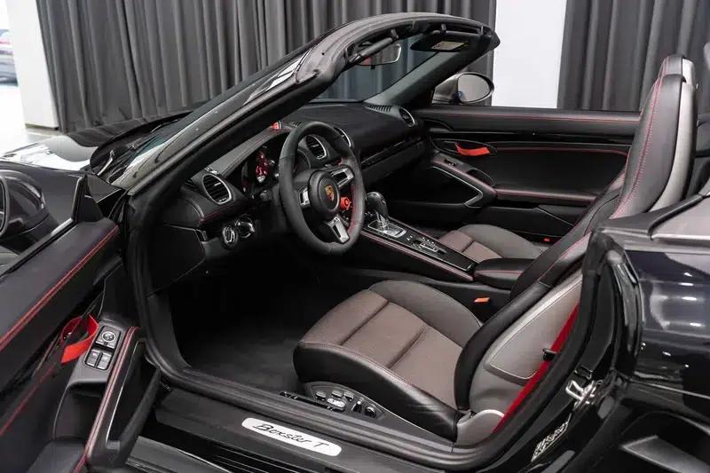 2019 Porsche 718 Boxster T — миниатюра 16