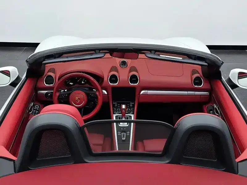 2016 Porsche 718 Boxster 2.0T — миниатюра 17