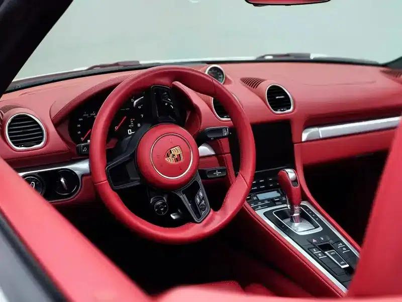 2016 Porsche 718 Boxster 2.0T — миниатюра 18
