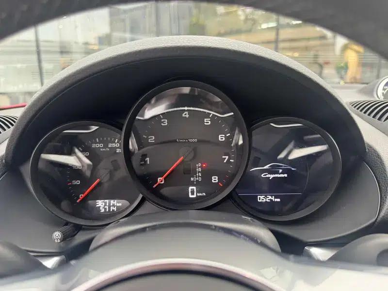Porsche 718 Cayman 2023 2.0T — миниатюра 8
