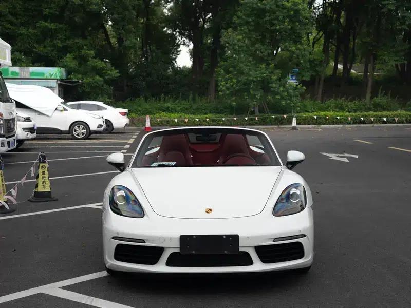 2018 Porsche 718 Boxster 2.0T — миниатюра 2