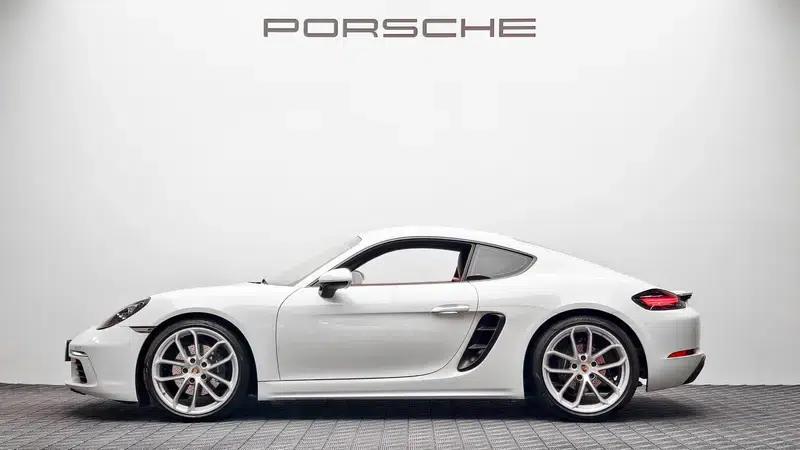 2025 Porsche 718 2.0T Automatic Rear-Wheel Drive 2-Seater Factory Custom Edition — миниатюра 4