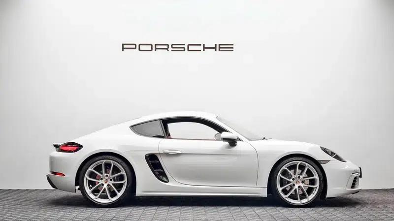 2025 Porsche 718 2.0T Automatic Rear-Wheel Drive 2-Seater Factory Custom Edition — миниатюра 8