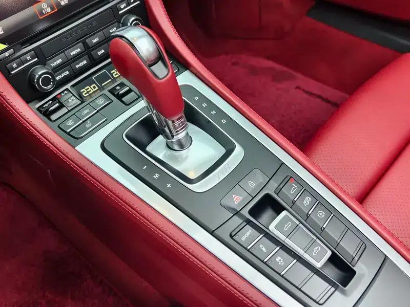 2020 Porsche 718 Boxster 2.0T — миниатюра 13