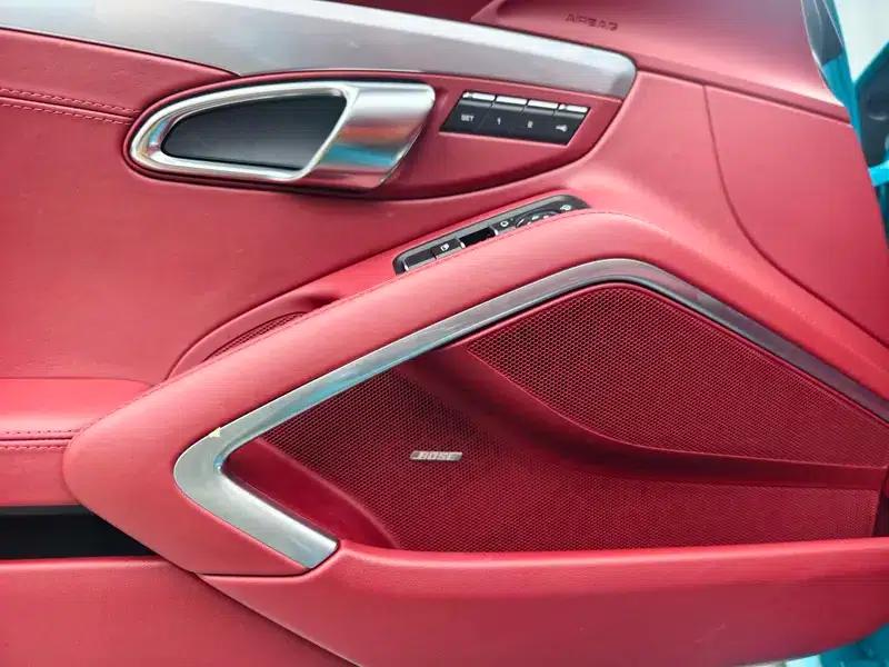 2020 Porsche 718 Boxster 2.0T — миниатюра 18