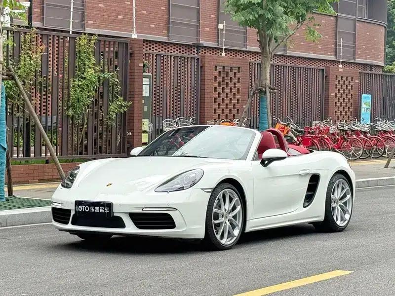 2023 Porsche 718 Boxster Style Edition 2.0T — миниатюра 1