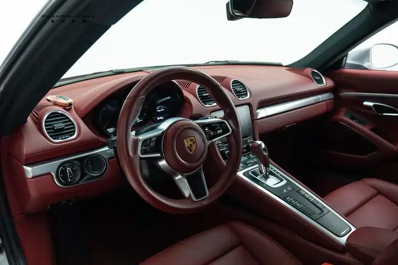 Porsche 718 Cayman 2018 2.0T — миниатюра 8