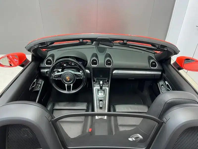 2016 Porsche 718 Boxster 2.0T — миниатюра 9