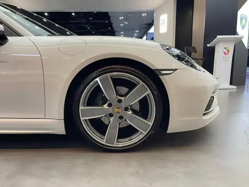 2023 Porsche 718 Boxster 2.0T — миниатюра 5