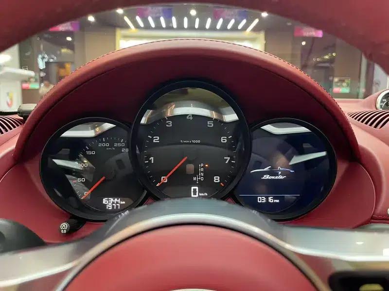 2023 Porsche 718 Boxster 2.0T — миниатюра 8