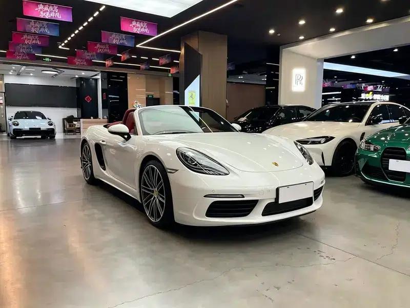 2016 Porsche 718 Boxster 2.0T — миниатюра 2