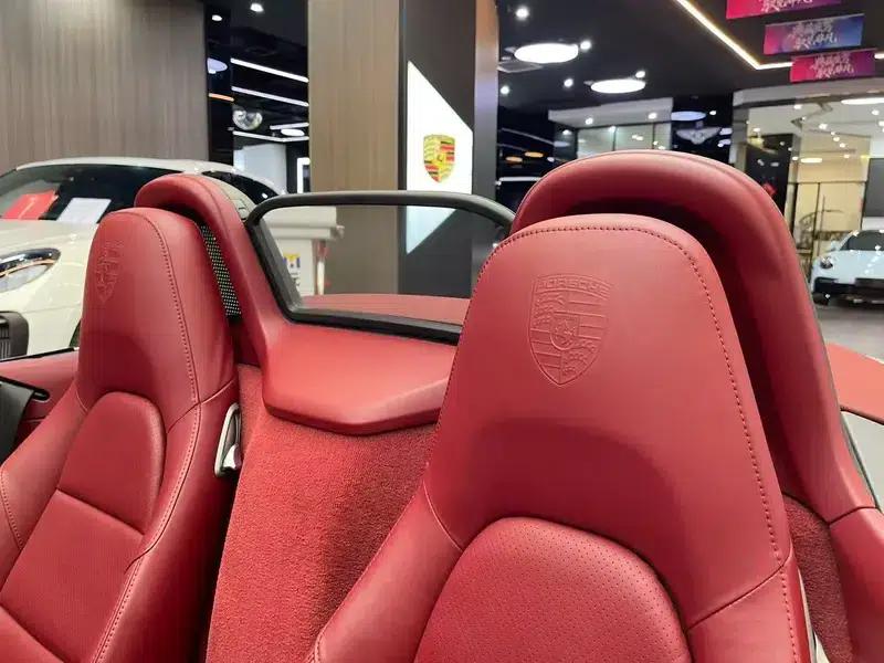 2016 Porsche 718 Boxster 2.0T — миниатюра 12