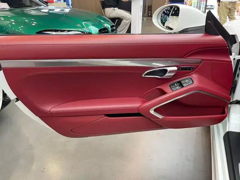 2016 Porsche 718 Boxster 2.0T — миниатюра 8