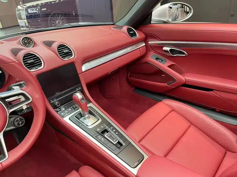 2023 Porsche 718 Boxster 2.0T — миниатюра 17