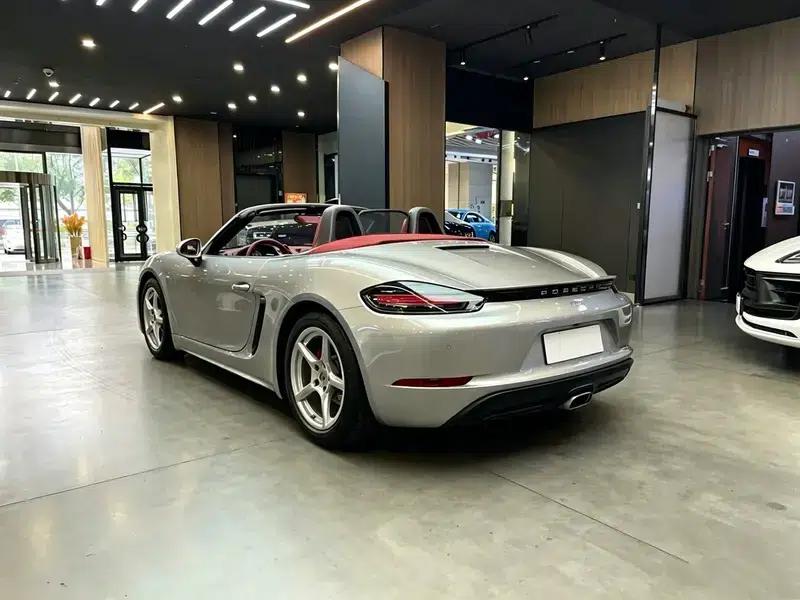 2023 Porsche 718 Boxster 2.0T — миниатюра 4