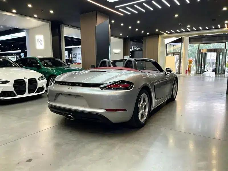 2023 Porsche 718 Boxster 2.0T — миниатюра 6