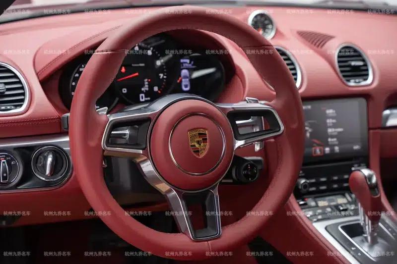 Porsche 718 Cayman 2023 2.0T — миниатюра 13