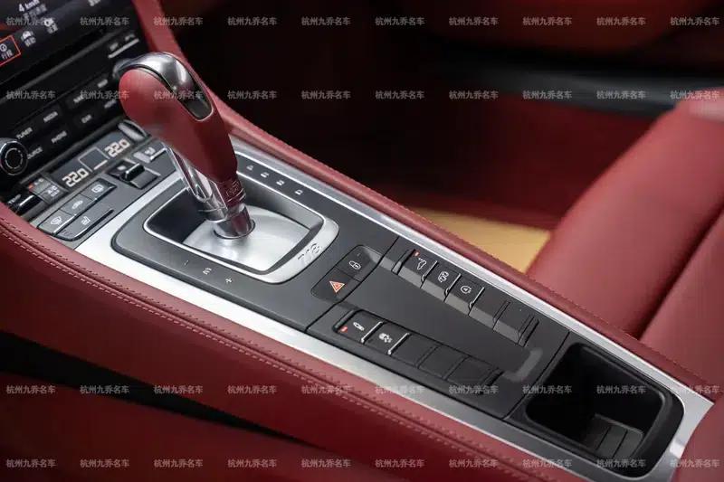 Porsche 718 Cayman 2023 2.0T — миниатюра 8