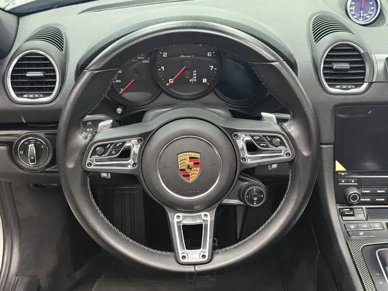 2019 Porsche 718 Boxster T — миниатюра 14