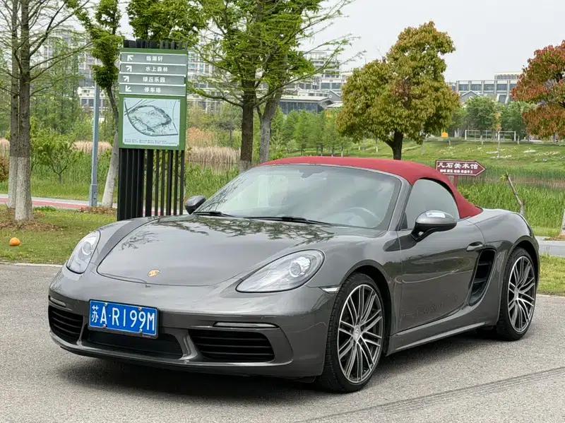 2018 Porsche 718 Boxster 2.0T — миниатюра 1