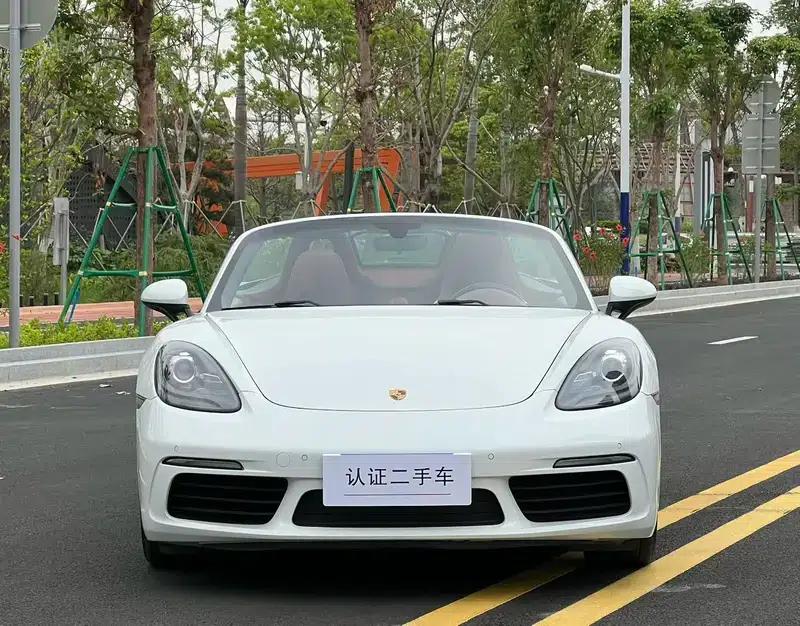 2016 Porsche 718 Boxster 2.0T — миниатюра 2