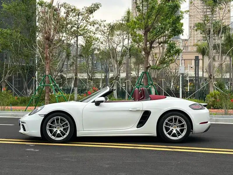 2016 Porsche 718 Boxster 2.0T — миниатюра 3